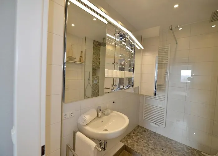 Strandhochhaus Shc1 *